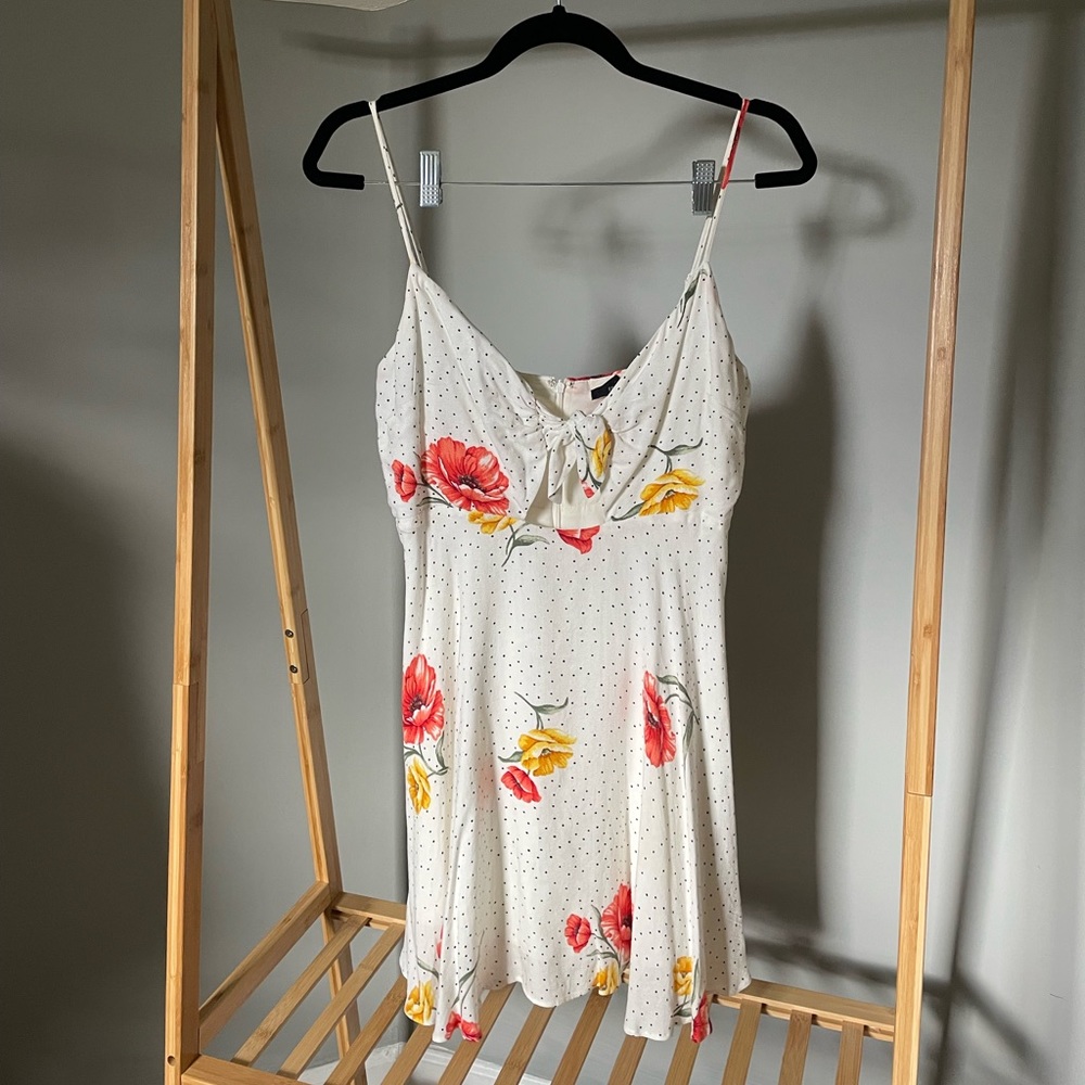 Super pretty white sun dress from forever 21!